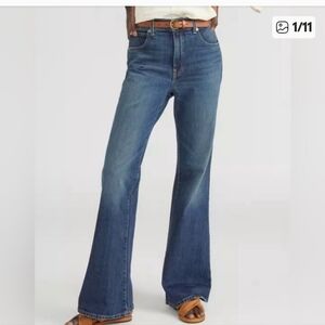 *NWT* Everlane Highrise Flare Jeans
